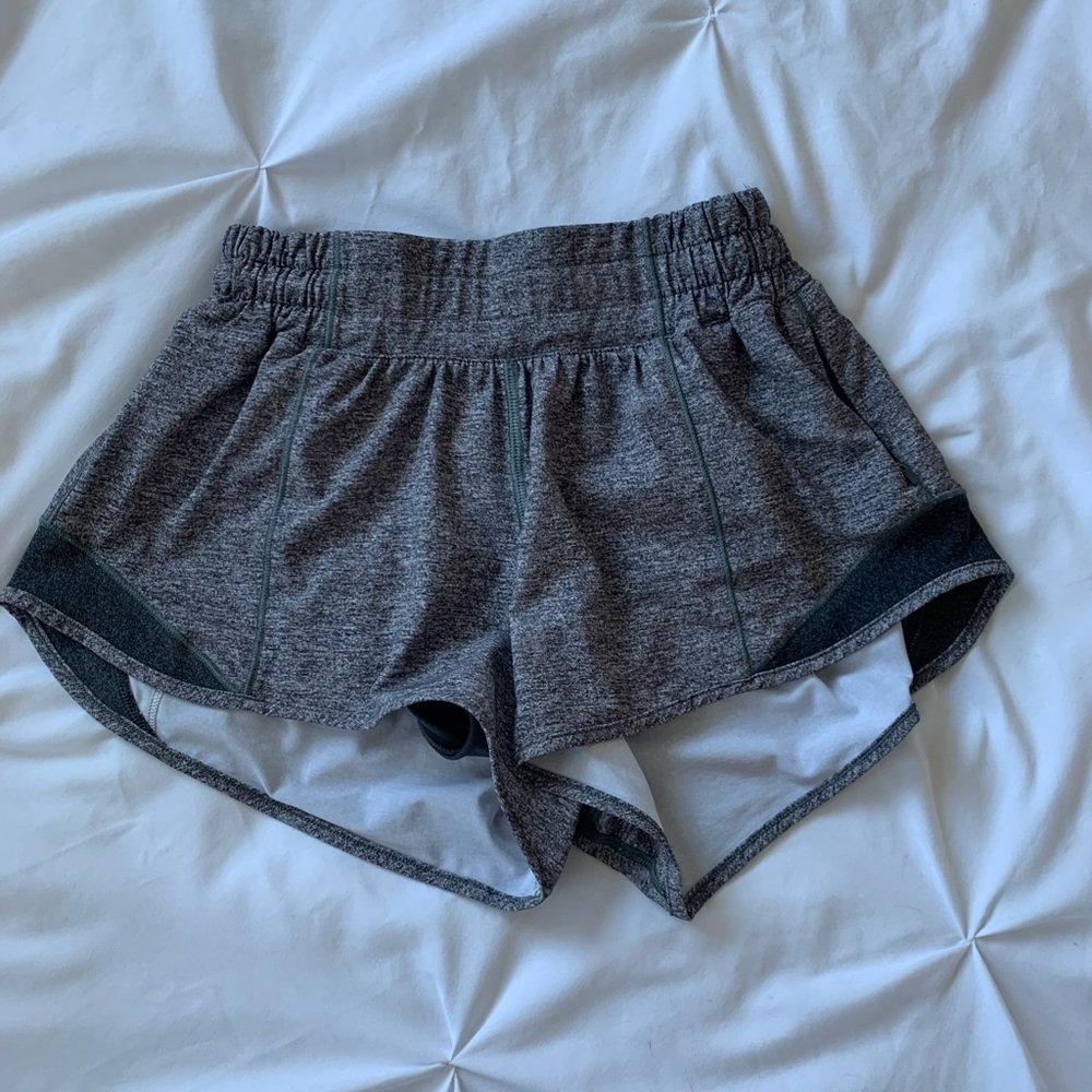 Like New Lululemon shorts size 2!